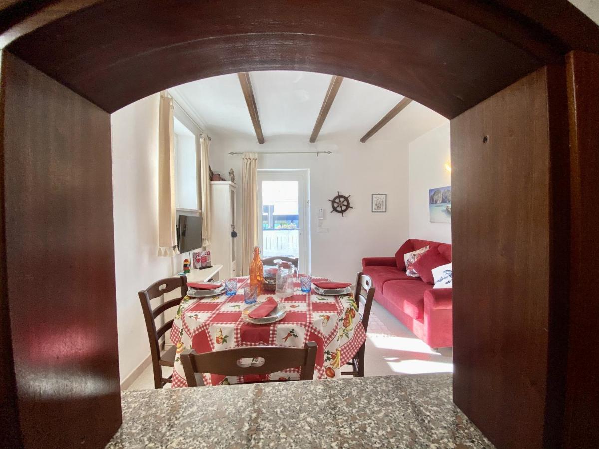 Holidaycasa Mike - Con Terrazzo Vista Mare Sperlonga Exterior foto