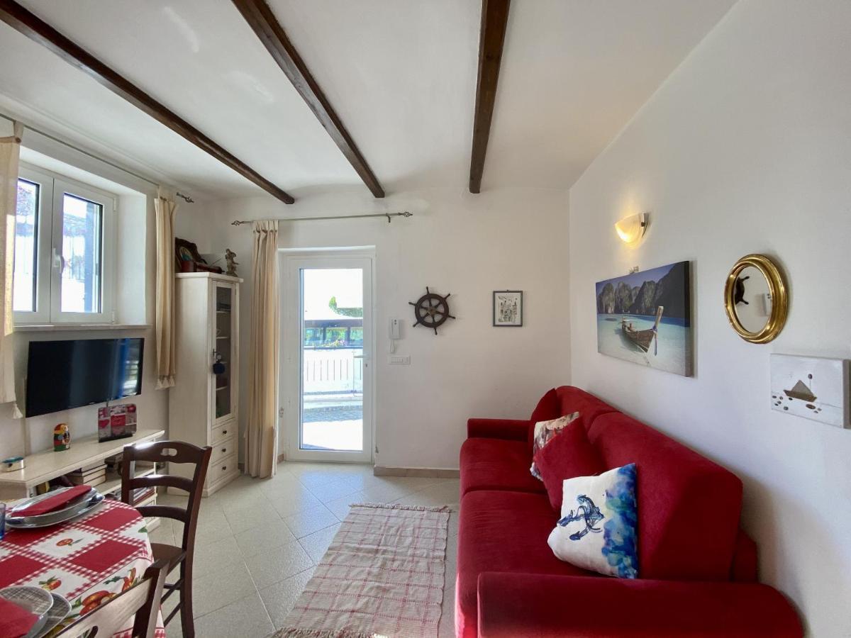 Holidaycasa Mike - Con Terrazzo Vista Mare Sperlonga Exterior foto