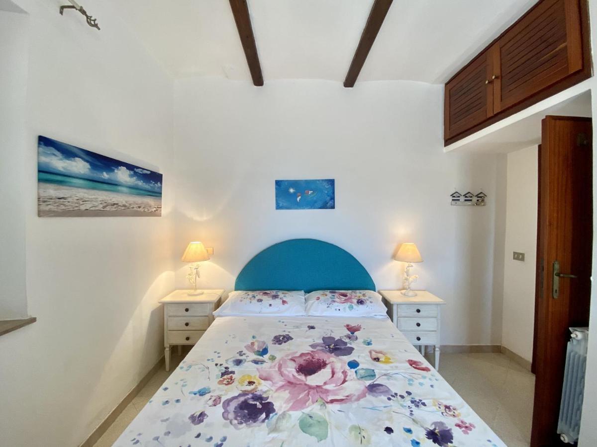 Holidaycasa Mike - Con Terrazzo Vista Mare Sperlonga Exterior foto
